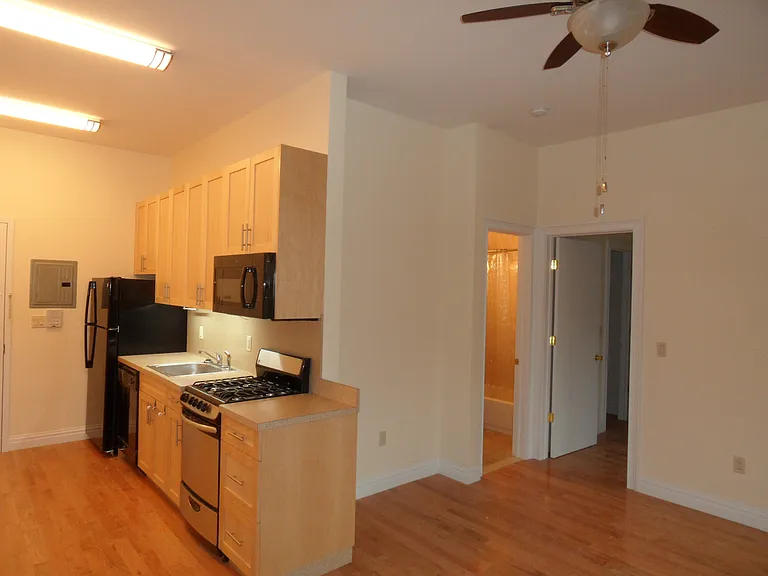 124 Pacific St #4F — Photo 3