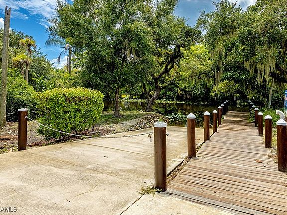 5th image of 2111 Hickeys Creekside Dr