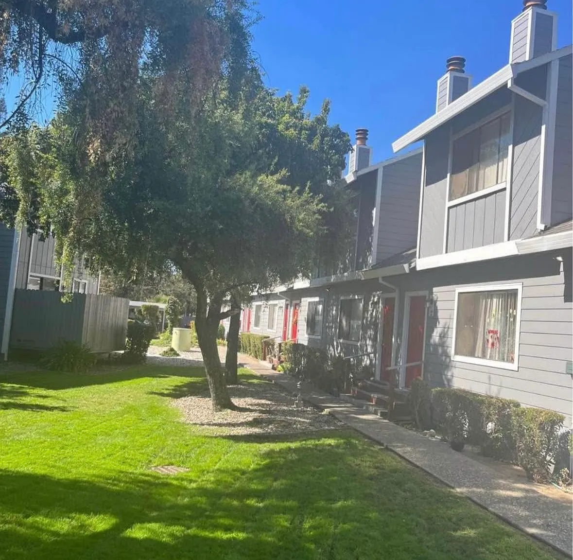 Winding Creek Townhomes — Photo 1