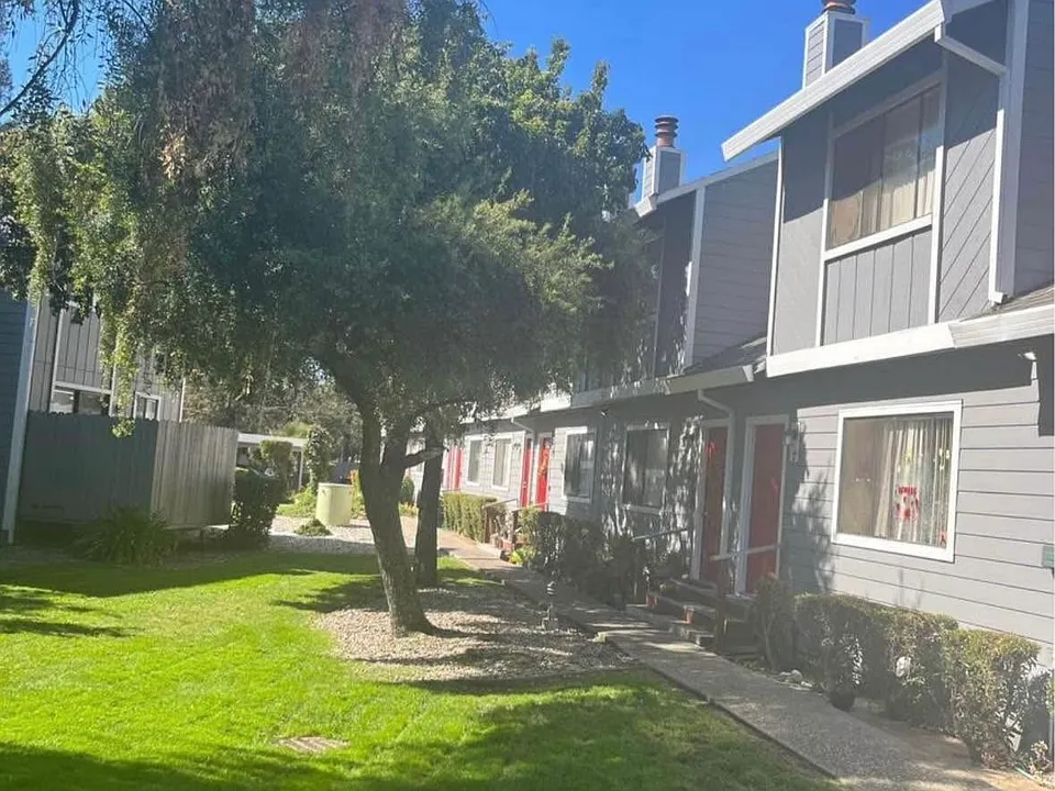 Winding Creek Townhomes
