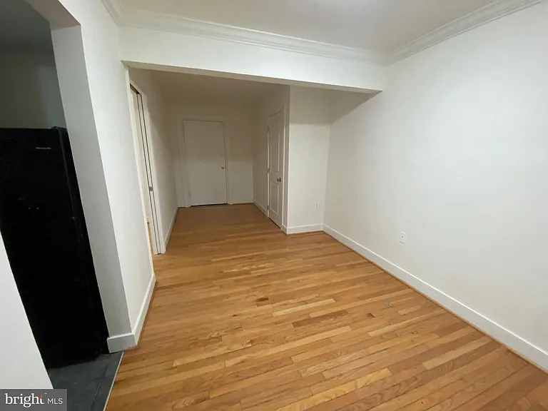 2838 Hartford St SE #304 — Photo 3
