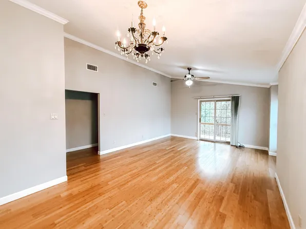 140 Cooper St, Hot Springs, AR 71913