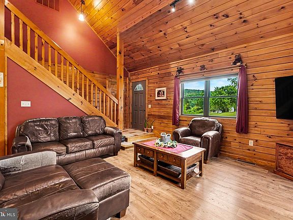 3rd image of 45 Baker Ln