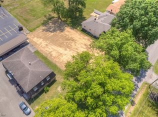3031 Green Acres Dr, Youngstown, OH 44505