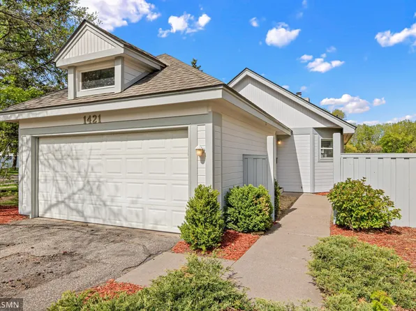1421 Granada Trl N, Oakdale, MN 55128