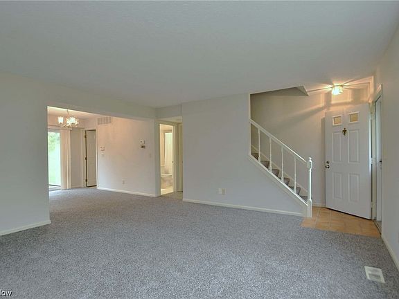 5th image of 7492 Andrea Dr