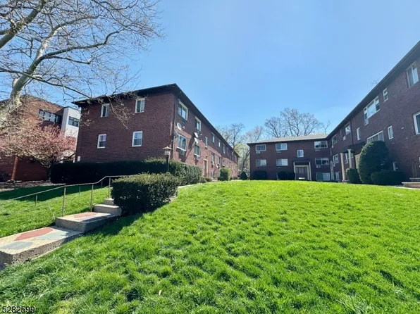 372 Valley #6F, South Orange Village Twp., NJ 07079