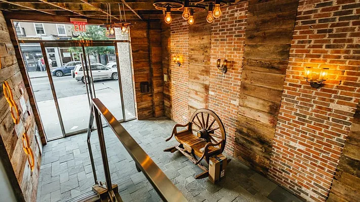 Rented by Nooklyn NYC LLC | media 59