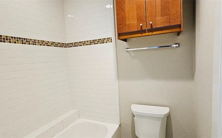7685 Northcross Dr #624 — Photo 17