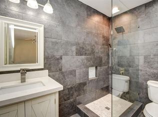 9850 Pagewood Ln APT 101, Houston, TX 77042