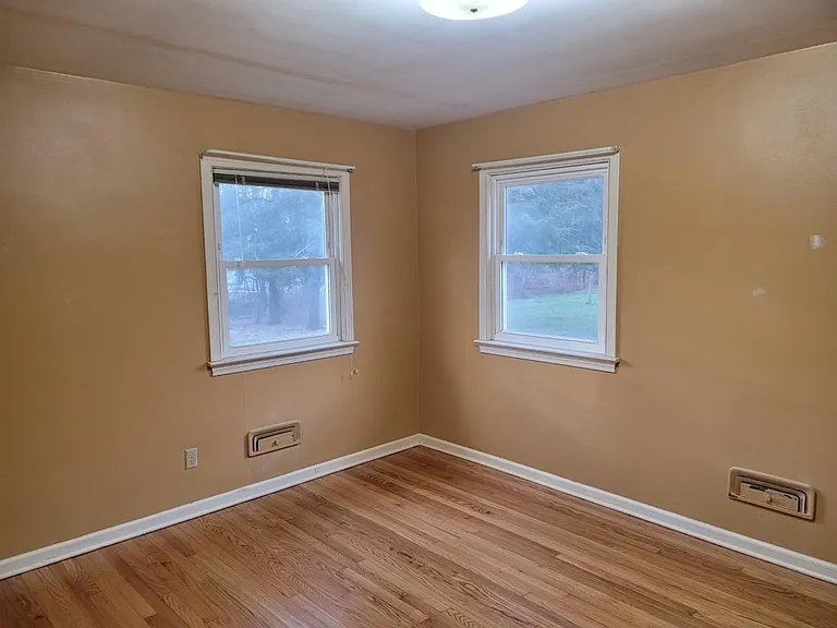 2023 Fairlawn Pkwy — Photo 3