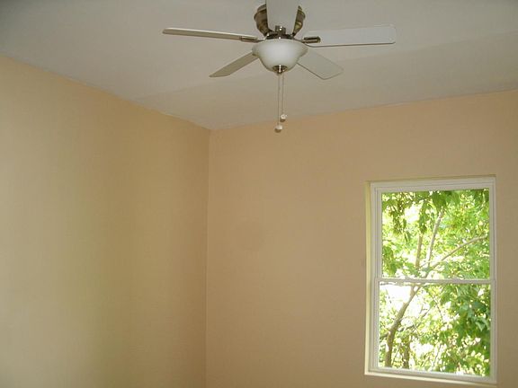 Ceiling Fans in all Rooms