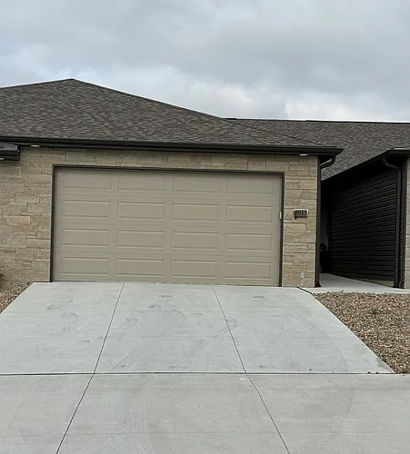 8805 Bristlecone Dr Photo 1