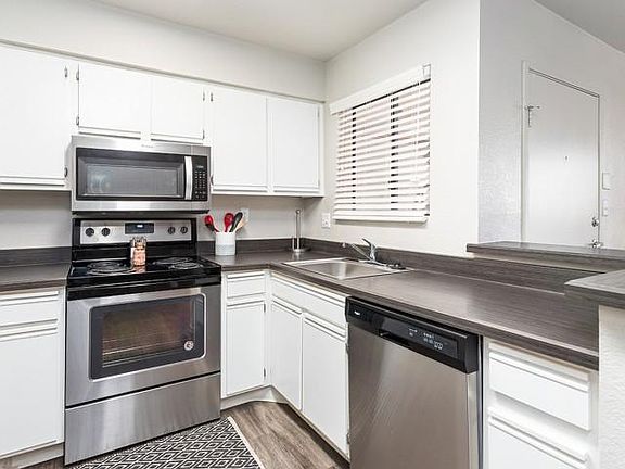 4th image of 1255 E University Dr #Caumvt9ru