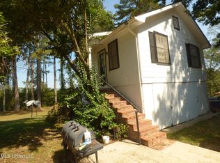 2109 Old Liberty Rd, McComb, MS 39648