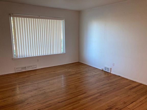 2nd image of 21435 Scotia Ln