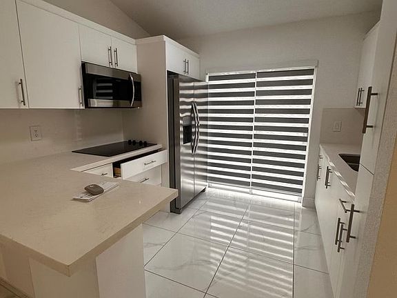 4th image of 7999 SW 152nd Ave #608