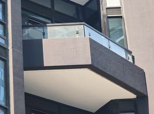 110 Broadway Ave #402S, Toronto, ON M4P 1V7