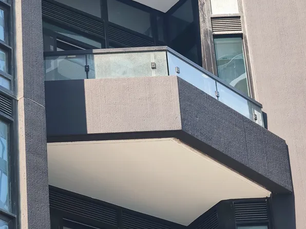 110 Broadway Ave #402S, Toronto, ON M4P 1V7