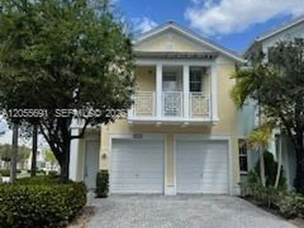 10731 NW 74th Ter, Doral, FL 33178