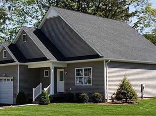7 Clear Creek Ct, S Huntington, NY 11746