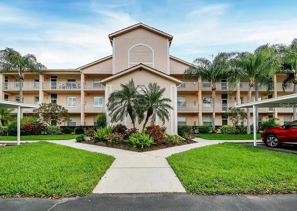 8735 Olde Hickory Ave #8302