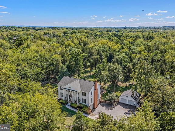 2nd image of 288 Hadley Dr