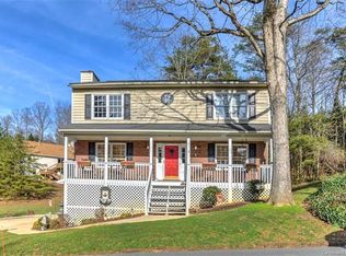 5 Foxberry Dr, Arden, NC 28704