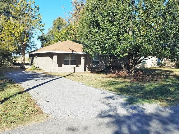 4th image of 442 Nunnalee Ave