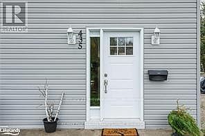 5th image of 435 Napier St