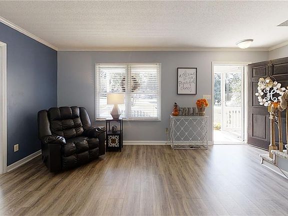 5th image of 2653 Prince Dr