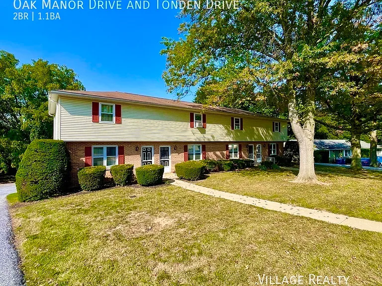 Oak Manor Dr — Photo 99