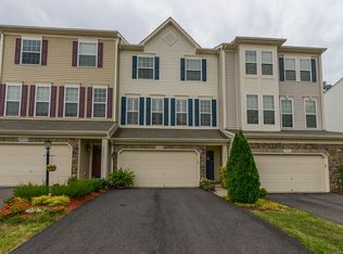 42445 Patrick Wayne Sq, Ashburn, VA 20148