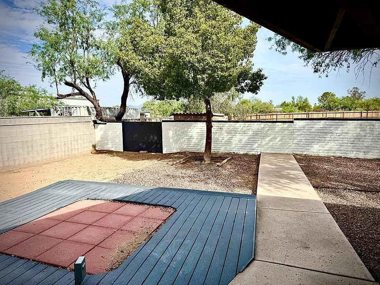 618 W Pine St — Photo 30