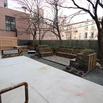 Rented by Nooklyn NYC LLC | media 25