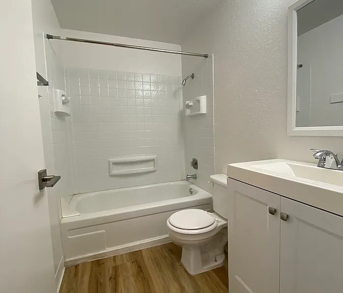 2557 W Targee St — Photo 8