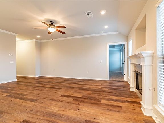 3rd image of 4487 W Divide Dr