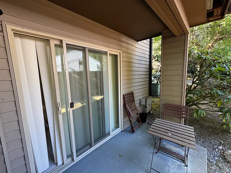 9805 Avondale Rd NE #V157 — Photo 4