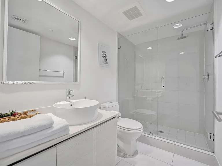 2600 E Hallandale Beach Blvd #T1902 — Photo 41