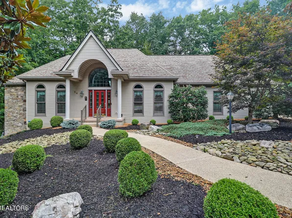 24 Rolling Green Ct, Fairfield Glade, TN 38558