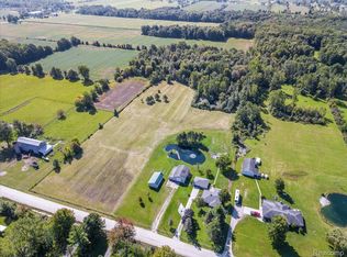 10249 Lindsey Rd, Casco, MI 48064