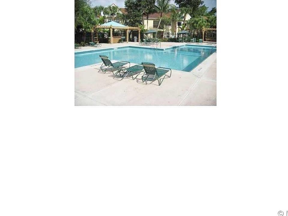 2nd image of 15051 SW 103 St