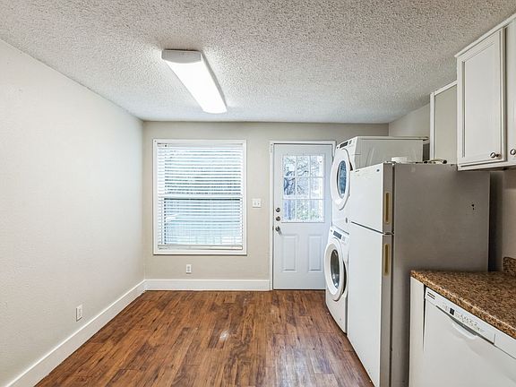 3rd image of 20600 Bonanza St #1
