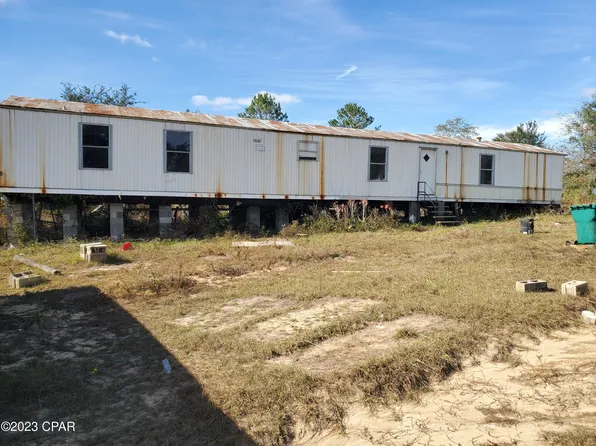 4230 Yorkshire Dr, Chipley, FL 32428