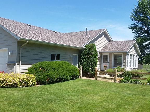4th image of 5643 E Lake Carlos Dr NE