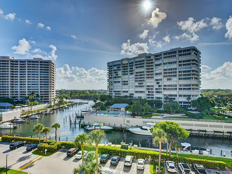 4301 N Ocean Blvd #607 — Photo 42