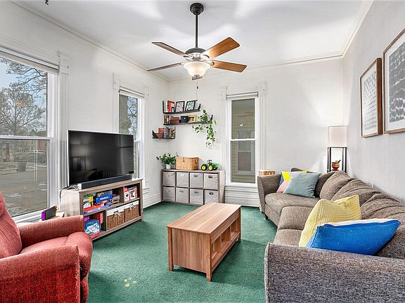 3rd image of 410 S 6th St