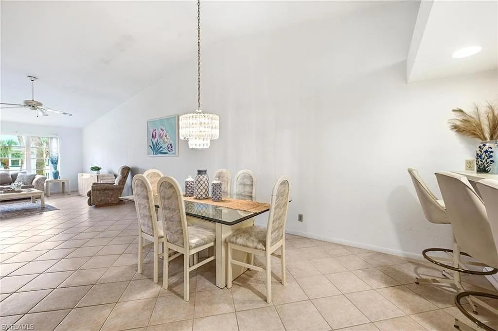 2 bed, 2.0 bath, 1246 sqft, $1,700 — Photo 4