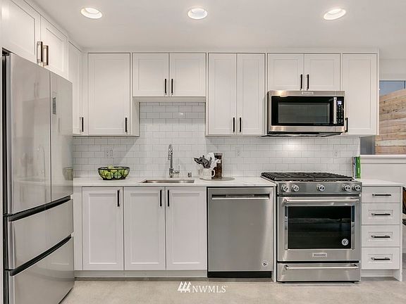 2nd image of 7756 B 4th Avenue NE
