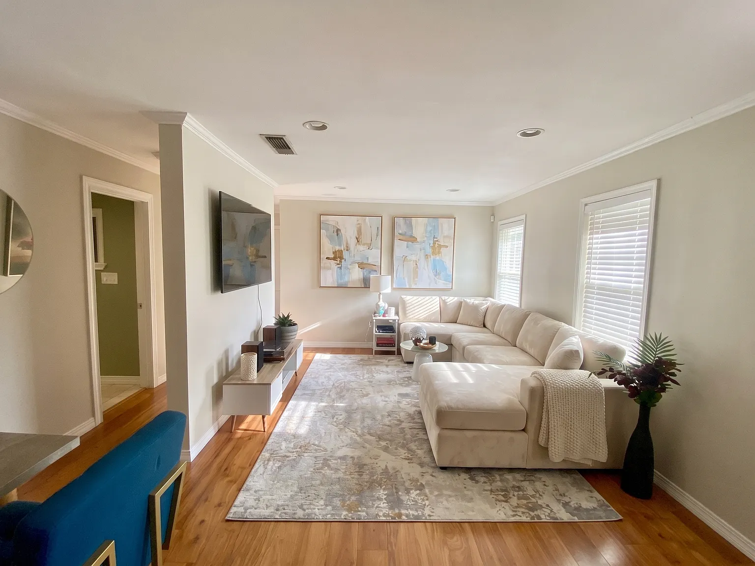 2 bed, 1196 sqft, $3,150 — Photo 4